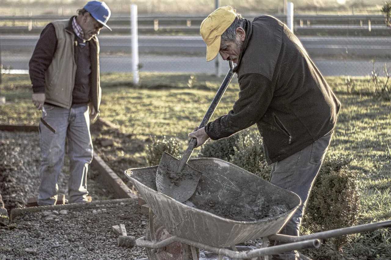 job, people, effort, men, business, worker, shovel, builder, jornal, effort, shovel, shovel, builder, builder, builder, builder, builder. Choosing where to open a fence contractor business