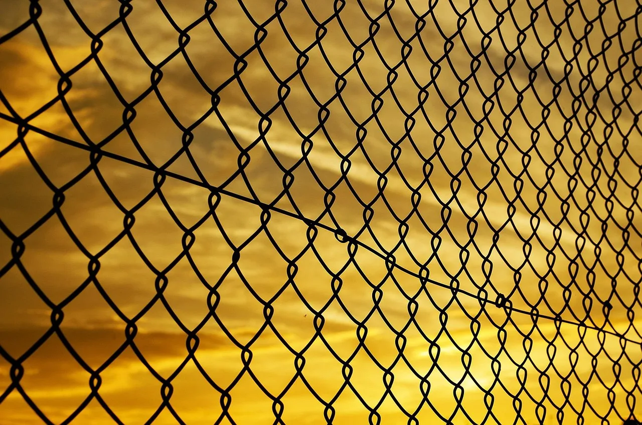 chain link, 4k wallpaper, laptop wallpaper, nature, fence, sunset, desktop backgrounds, free wallpaper, wire, wallpaper 4k, steel fence, chain link fencing, hd wallpaper, cyclone fence, pattern, design, silhouette, full hd wallpaper, free background, dusk, cool backgrounds, mac wallpaper, twilight, beautiful wallpaper, wallpaper hd, backlighting, windows wallpaper, 4k wallpaper 1920x1080, background. Fence contractor bookkeeping: one job, four records