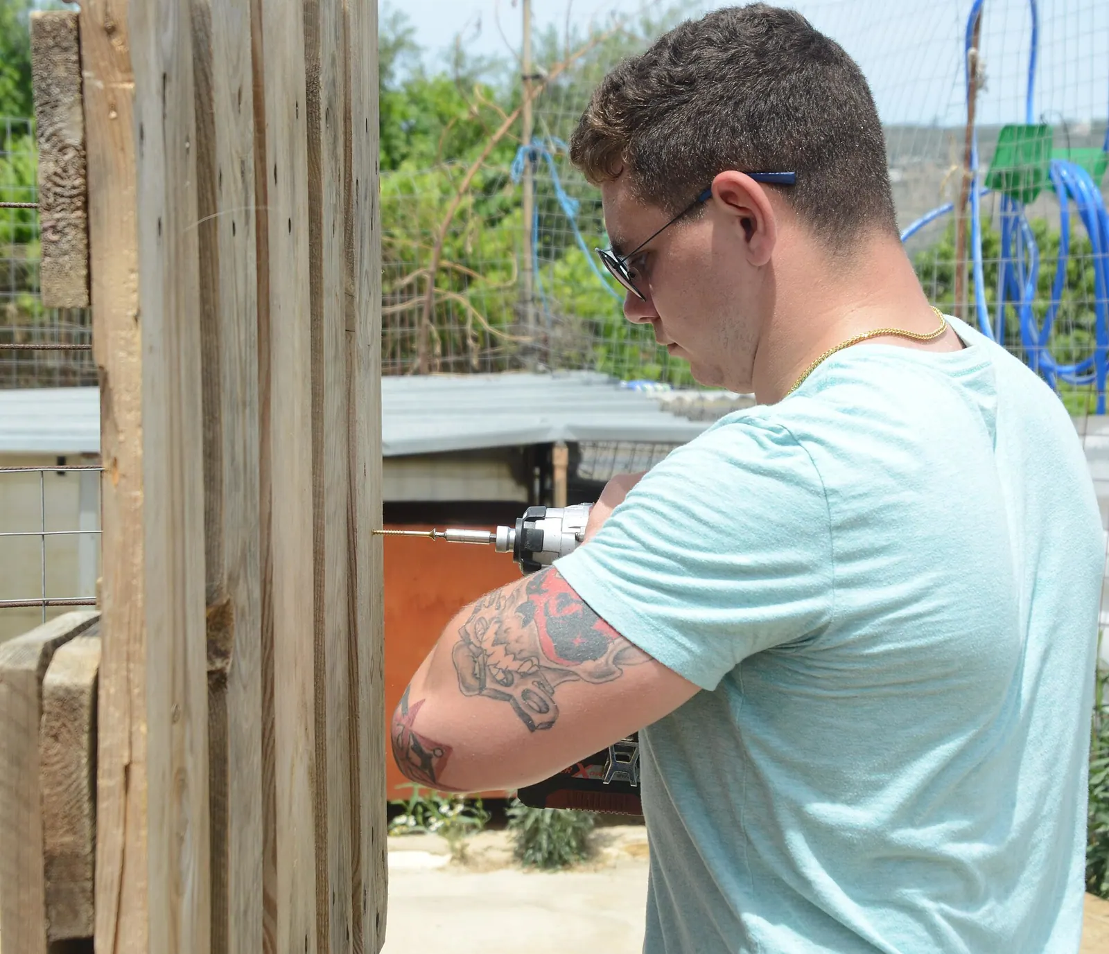 210515-N-AZ866-0159 NAVAL SUPPORT ACTIVITY SOUDA BAY, Greece (May 15, 2021) Builder 3rd Class Waylon Dicus, a Sailor assigned to Naval Support Activity Souda Bay, Greece, drills a. Local SEO checklist for fence contractors